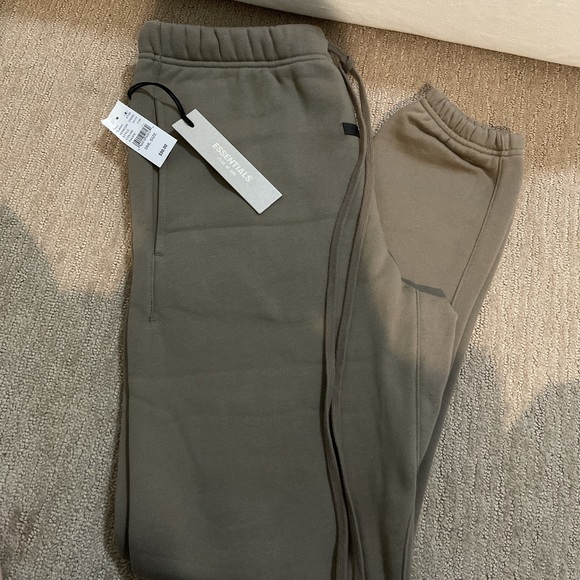 ESSENTIALS SWEATPANTS (TAUPE) - Picture 2 of 3